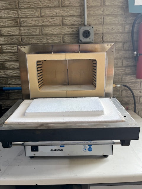 Whip Mix Infinity L30 3-Stage Burn Out Oven